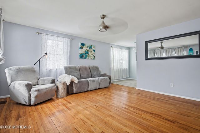 117 W Arverne Avenue, Ocean Gate, NJ 08740