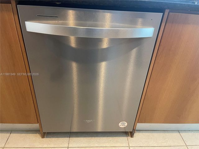 335 S Biscayne Blvd 3610, Miami, FL 33131