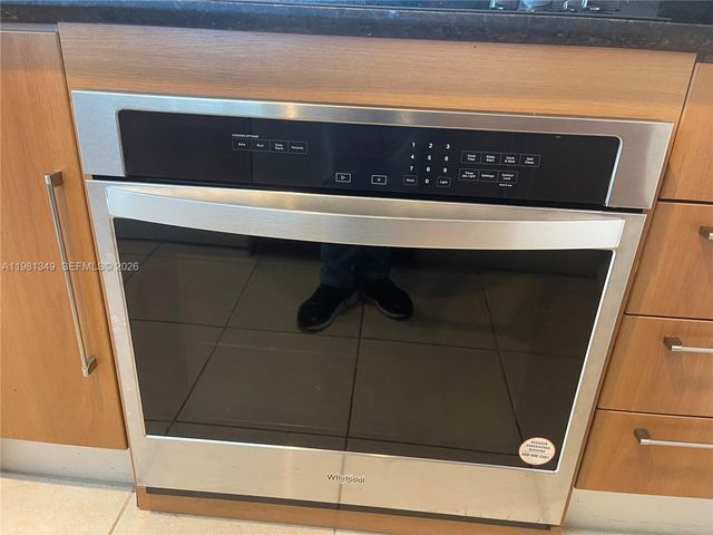 335 S Biscayne Blvd 3610, Miami, FL 33131