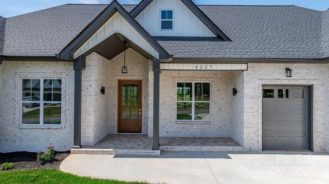 4227 Holly Circle NE, Conover, NC 28613
