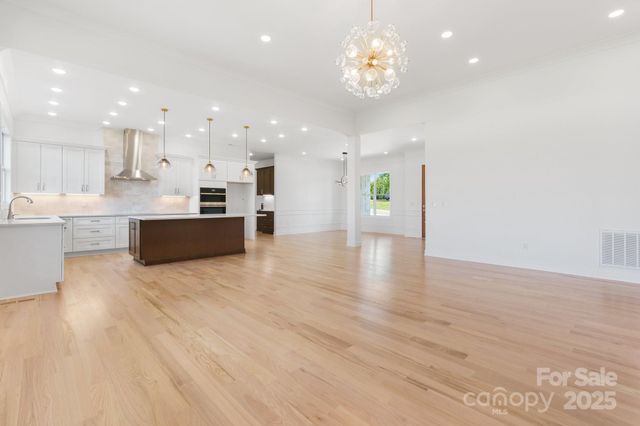 4227 Holly Circle NE, Conover, NC 28613