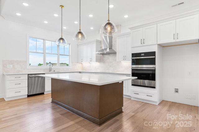 4227 Holly Circle NE, Conover, NC 28613