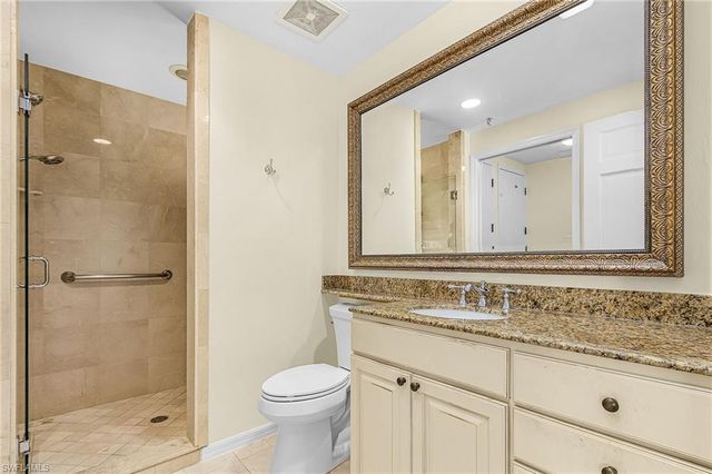221 9th ST S 301, Naples, FL 34102