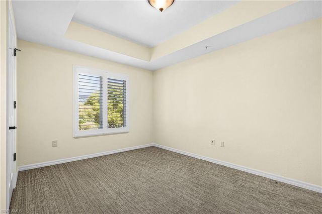221 9th ST S 301, Naples, FL 34102