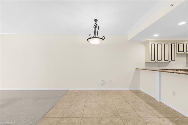 221 9th ST S 301, Naples, FL 34102