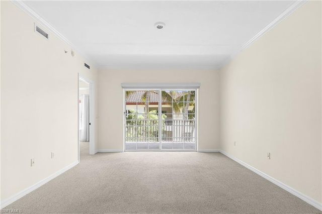 221 9th ST S 301, Naples, FL 34102