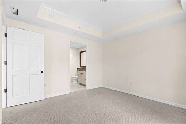 221 9th ST S 301, Naples, FL 34102