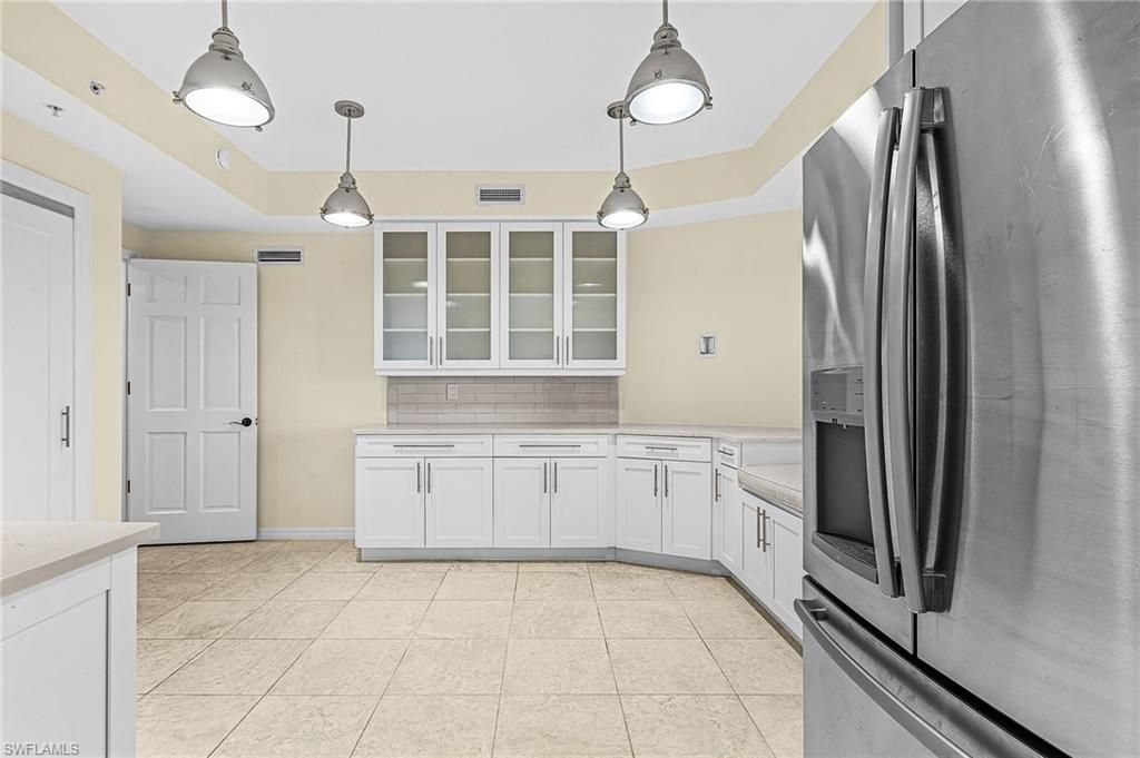 221 9th ST S 301, NAPLES, FL 34102 — photo 3
