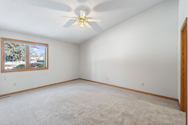 801 Southcross Drive E, Burnsville, MN 55306