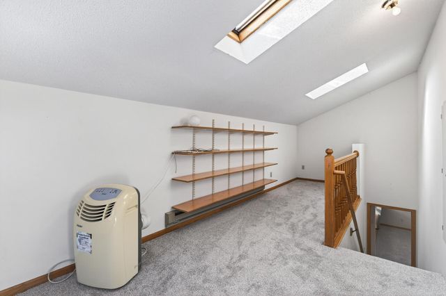 801 Southcross Drive E, Burnsville, MN 55306