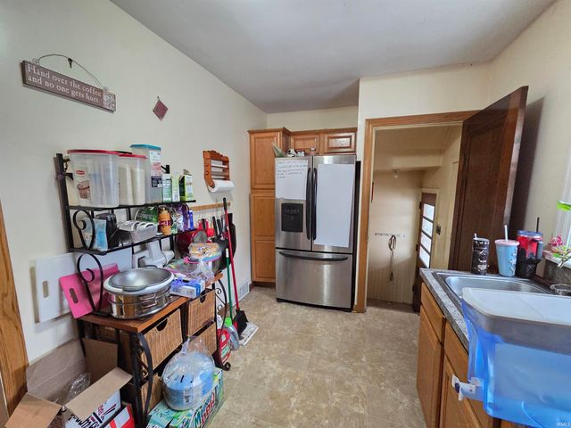 401 N First Street, Owensville, IN 47665