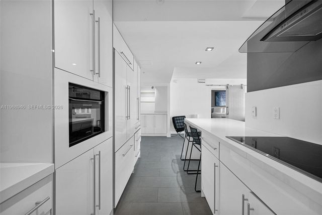 5225 Collins Ave 714, Miami Beach, FL 33140