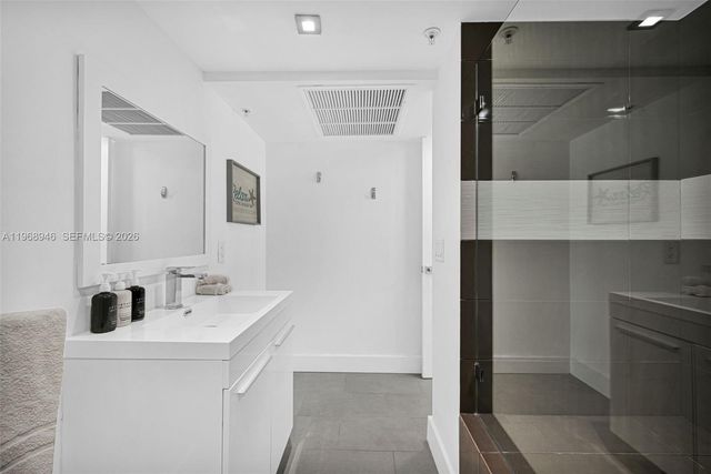 5225 Collins Ave 714, Miami Beach, FL 33140