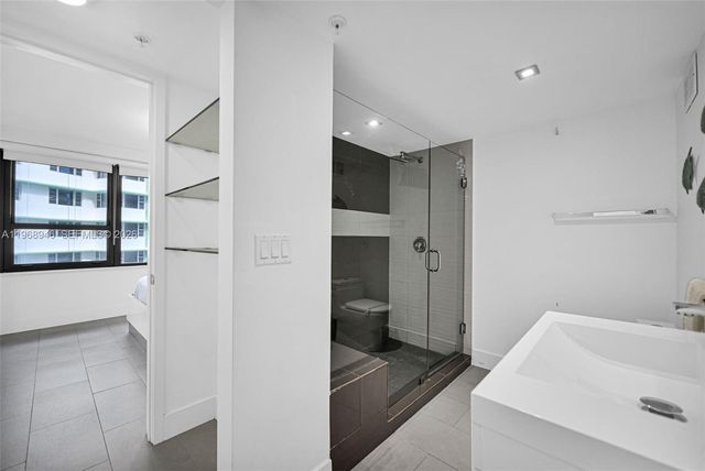 5225 Collins Ave 714, Miami Beach, FL 33140