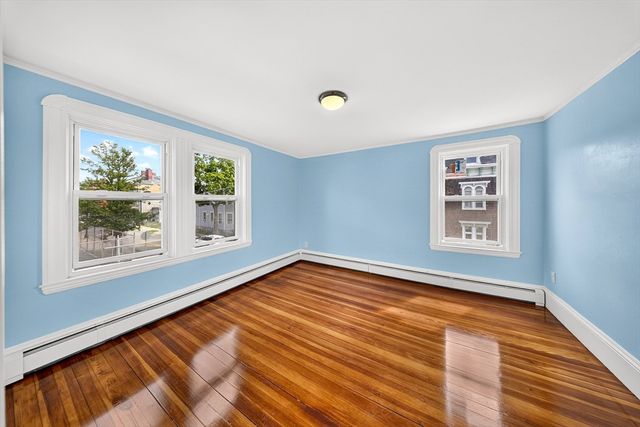 124 Mill St, New Bedford, MA 02740