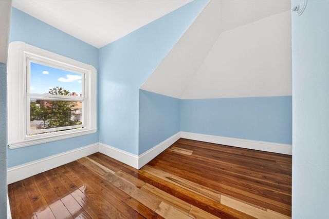 124 Mill St, New Bedford, MA 02740