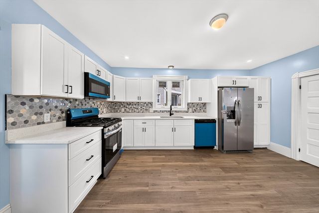 124 Mill St, New Bedford, MA 02740