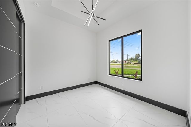 2417 SW 2nd TER, Cape Coral, FL 33991