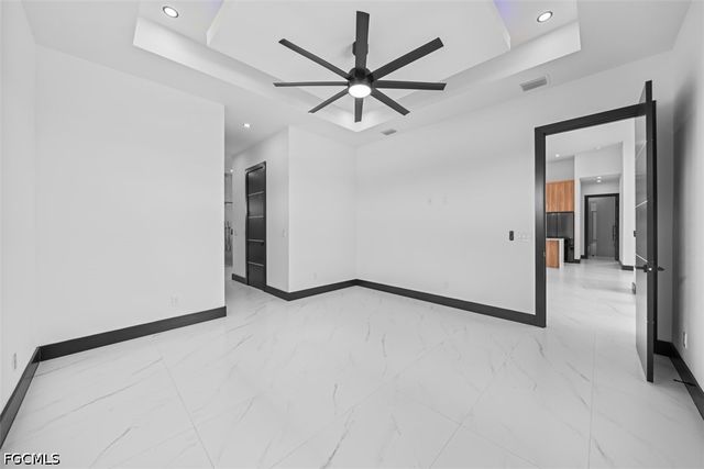 2417 SW 2nd TER, Cape Coral, FL 33991