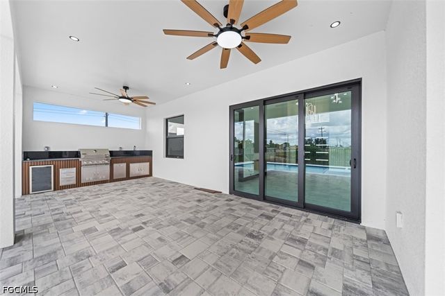 2417 SW 2nd TER, Cape Coral, FL 33991
