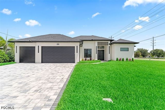 2417 SW 2nd TER, Cape Coral, FL 33991
