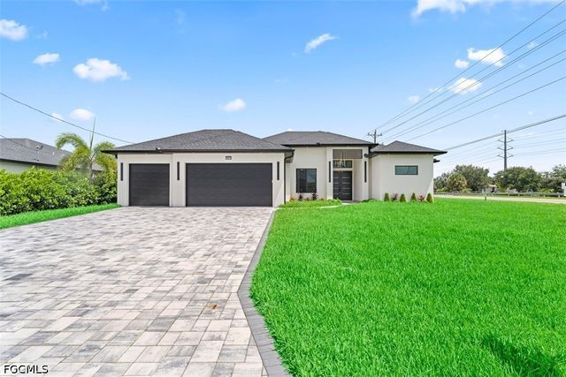 2417 SW 2nd TER, Cape Coral, FL 33991