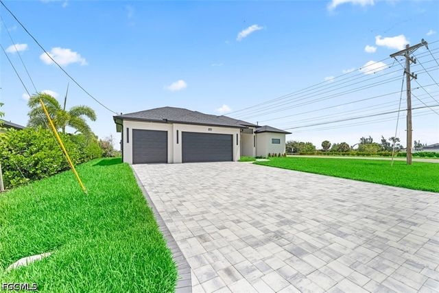 2417 SW 2nd TER, Cape Coral, FL 33991
