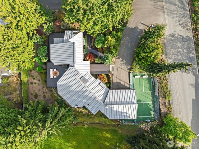 8438 N Mercer Way, Mercer Island, WA 98040