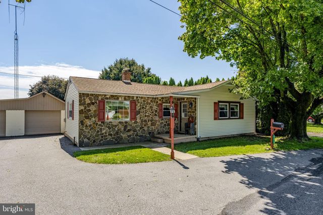 426 E 28TH DIVISION HWY, Lititz, PA 17543