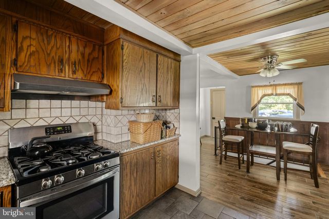 426 E 28TH DIVISION HWY, Lititz, PA 17543