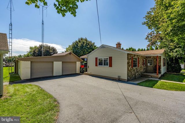 426 E 28TH DIVISION HWY, Lititz, PA 17543