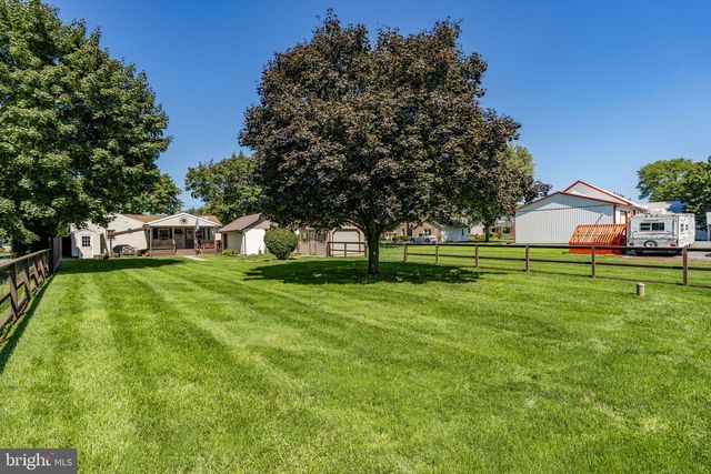 426 E 28TH DIVISION HWY, Lititz, PA 17543