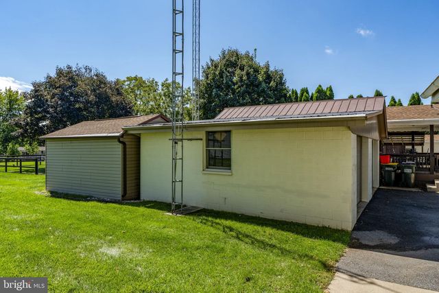 426 E 28TH DIVISION HWY, Lititz, PA 17543