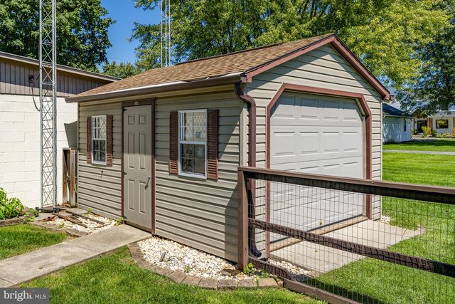 426 E 28TH DIVISION HWY, Lititz, PA 17543