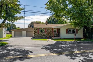 426 E 28TH DIVISION HWY, Lititz, PA 17543
