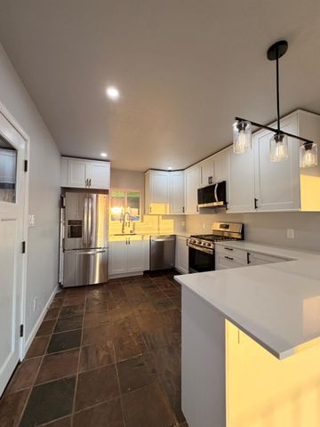 19751 Shirley Ln, Foresthill, CA 95631