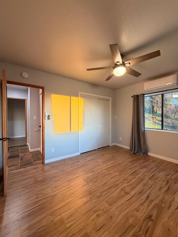 19751 Shirley Ln, Foresthill, CA 95631