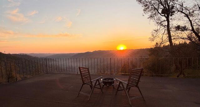 19751 Shirley Ln, Foresthill, CA 95631