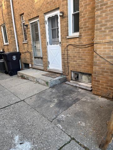 4864 Carol Street D, Skokie, IL 60077