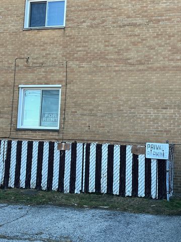 4864 Carol Street D, Skokie, IL 60077