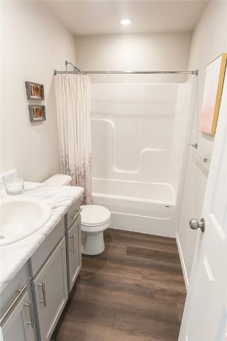 2626 S Ouachita Drive, Fayetteville, AR 72701