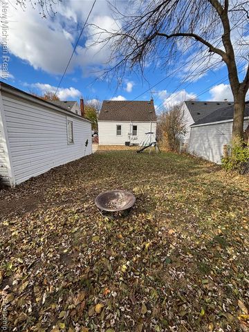 3205 Lincoln Street, Dearborn, MI 48124