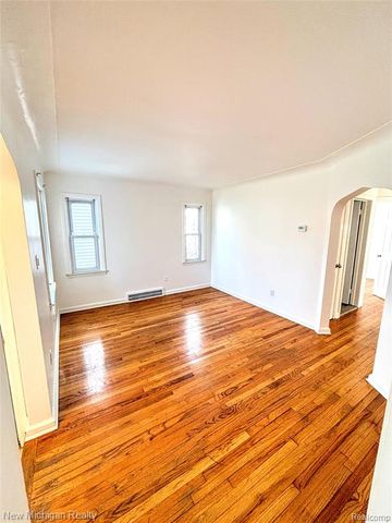 3205 Lincoln Street, Dearborn, MI 48124