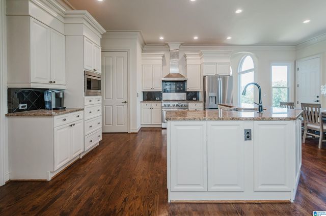 1422 SCOUT TRACE, Hoover, AL 35244