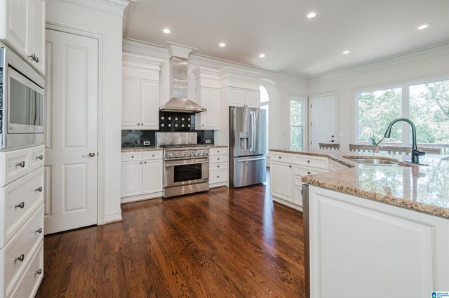 1422 SCOUT TRACE, Hoover, AL 35244