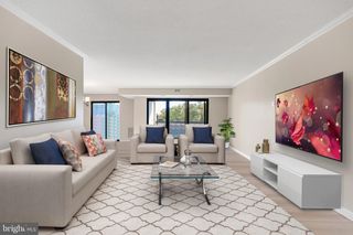 205 YOAKUM PKWY #209, Alexandria, VA 22304