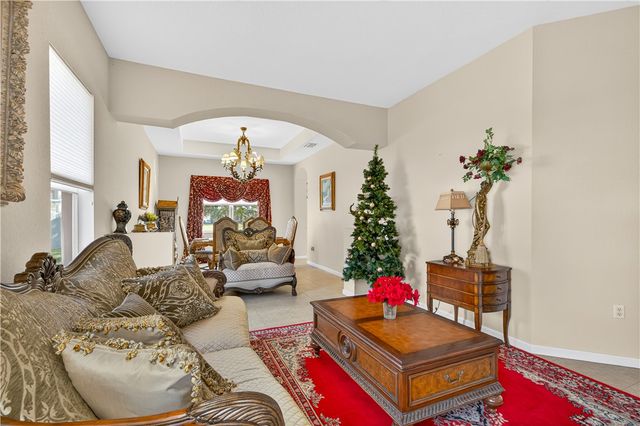 2016 Plainfield Drive SW, Vero Beach, FL 32968