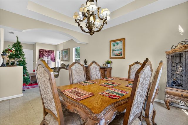 2016 Plainfield Drive SW, Vero Beach, FL 32968