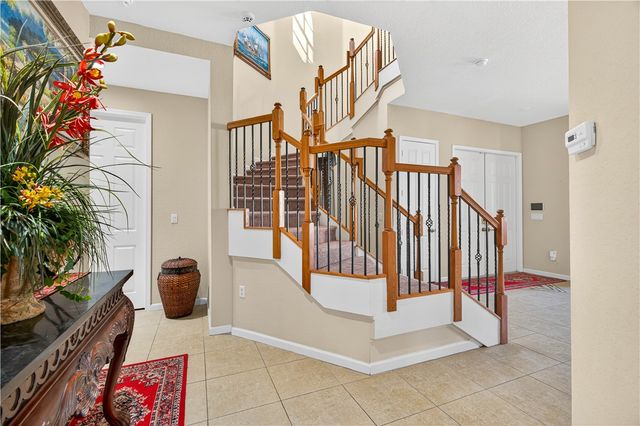 2016 Plainfield Drive SW, Vero Beach, FL 32968