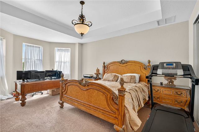 2016 Plainfield Drive SW, Vero Beach, FL 32968